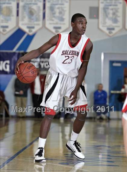 Thumbnail 3 in Salesian vs. St. Mary's (CIF NorCal D4 Final) photogallery.