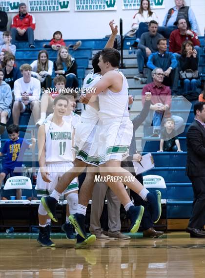 Thumbnail 2 in Charlotte Catholic @ Weddington photogallery.