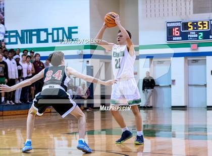 Thumbnail 2 in Charlotte Catholic @ Weddington photogallery.