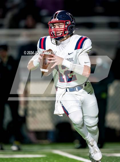 Thumbnail 3 in West Monroe @ Central (LHSAA Division I Non-Select Round 3) photogallery.
