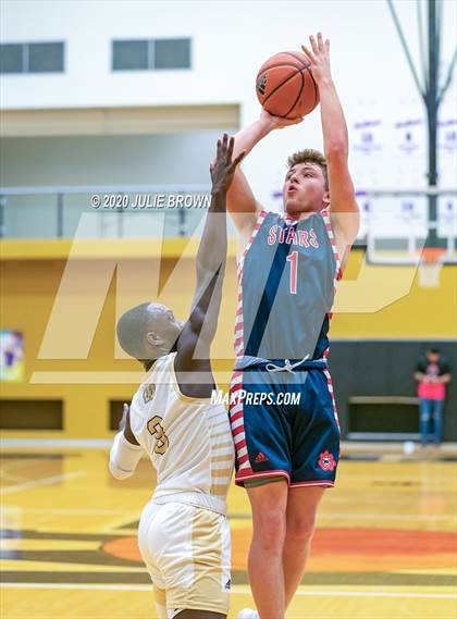 Thumbnail 3 in Bedford North Lawrence @ Warren Central photogallery.