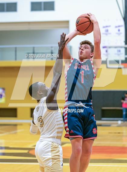 Thumbnail 2 in Bedford North Lawrence @ Warren Central photogallery.