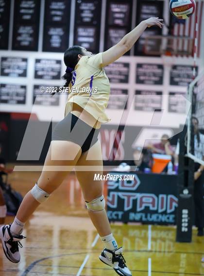 Thumbnail 3 in Notre Dame Prep vs. Desert Vista photogallery.