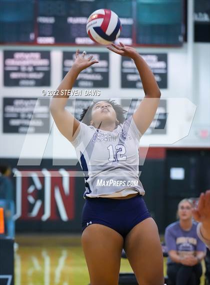 Thumbnail 3 in Notre Dame Prep vs. Desert Vista photogallery.