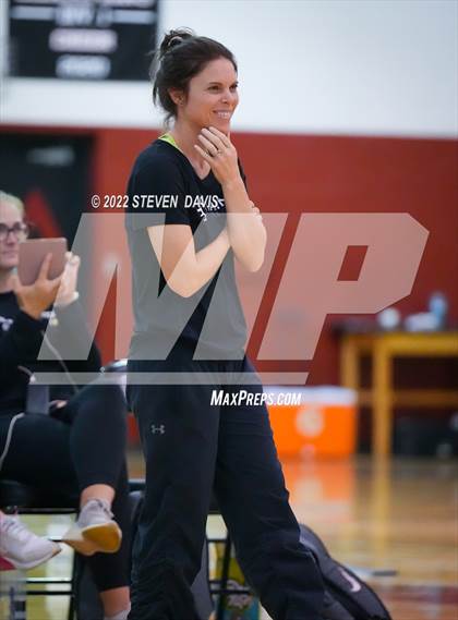 Thumbnail 3 in Notre Dame Prep vs. Desert Vista photogallery.