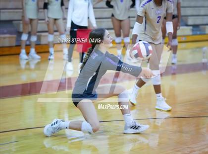 Thumbnail 3 in Notre Dame Prep vs. Desert Vista photogallery.