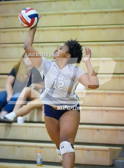 Thumbnail 2 in Notre Dame Prep vs. Desert Vista photogallery.
