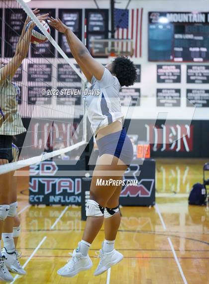 Thumbnail 3 in Notre Dame Prep vs. Desert Vista photogallery.