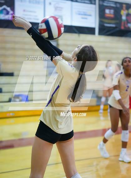 Thumbnail 1 in Notre Dame Prep vs. Desert Vista photogallery.