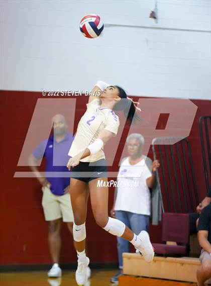Thumbnail 1 in Notre Dame Prep vs. Desert Vista photogallery.