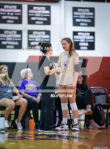 Thumbnail 2 in Notre Dame Prep vs. Desert Vista photogallery.