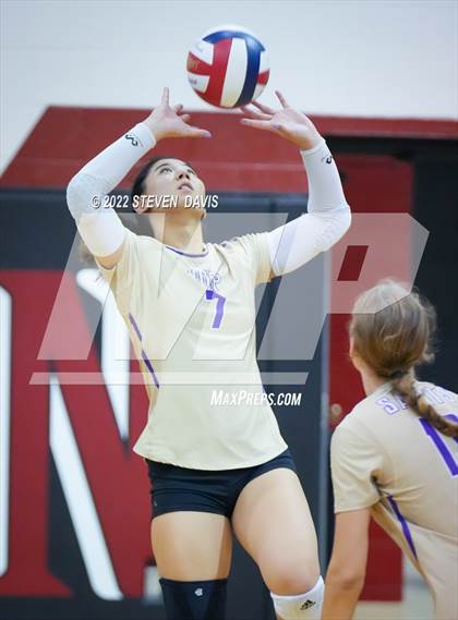 Thumbnail 3 in Notre Dame Prep vs. Desert Vista photogallery.