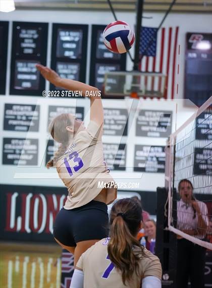 Thumbnail 2 in Notre Dame Prep vs. Desert Vista photogallery.