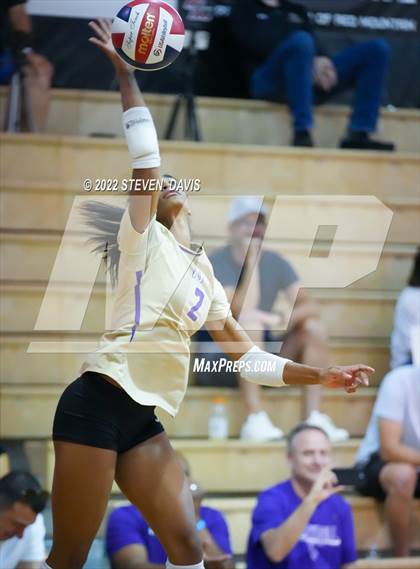 Thumbnail 2 in Notre Dame Prep vs. Desert Vista photogallery.