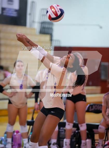 Thumbnail 3 in Notre Dame Prep vs. Desert Vista photogallery.