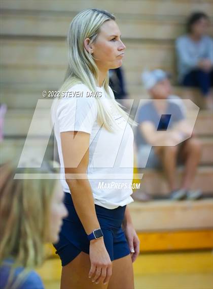 Thumbnail 2 in Notre Dame Prep vs. Desert Vista photogallery.