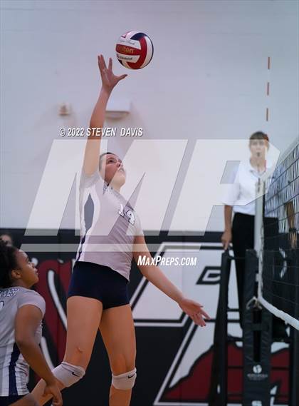 Thumbnail 3 in Notre Dame Prep vs. Desert Vista photogallery.