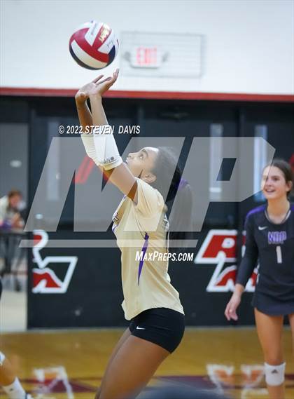 Thumbnail 2 in Notre Dame Prep vs. Desert Vista photogallery.