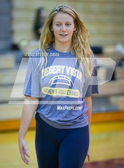Thumbnail 2 in Notre Dame Prep vs. Desert Vista photogallery.