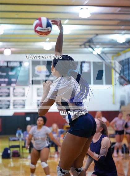 Thumbnail 1 in Notre Dame Prep vs. Desert Vista photogallery.