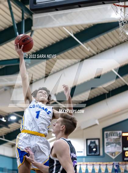 Thumbnail 2 in Shadow Hills vs. Del Campo (Simply Showdown) photogallery.
