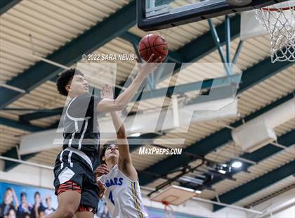 Thumbnail 2 in Shadow Hills vs. Del Campo (Simply Showdown) photogallery.