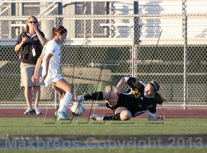 Thumbnail 2 in La Serna vs. Cabrillo (CIF SS D5 Final) photogallery.