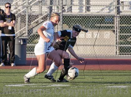 Thumbnail 3 in La Serna vs. Cabrillo (CIF SS D5 Final) photogallery.