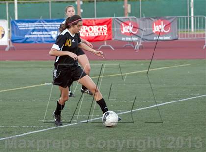 Thumbnail 1 in La Serna vs. Cabrillo (CIF SS D5 Final) photogallery.