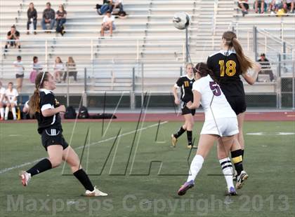 Thumbnail 2 in La Serna vs. Cabrillo (CIF SS D5 Final) photogallery.