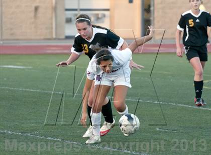 Thumbnail 2 in La Serna vs. Cabrillo (CIF SS D5 Final) photogallery.
