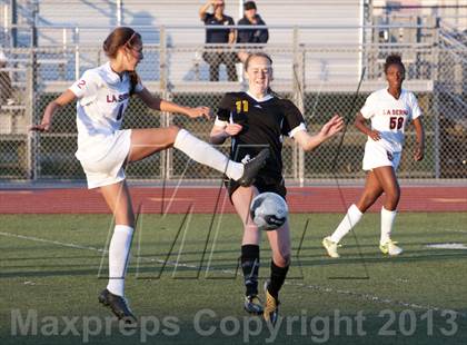 Thumbnail 2 in La Serna vs. Cabrillo (CIF SS D5 Final) photogallery.