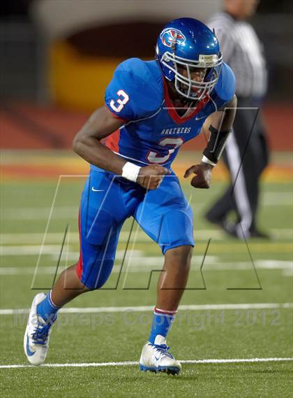 Thumbnail 2 in Jesuit vs. Christian Brothers photogallery.
