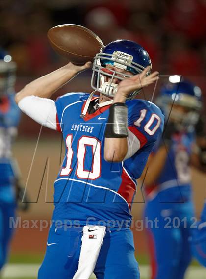 Thumbnail 2 in Jesuit vs. Christian Brothers photogallery.