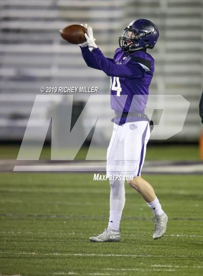Thumbnail 3 in Fayetteville vs. Cabot (AAA 7A Round 1 Playoff) photogallery.
