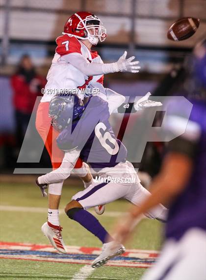 Thumbnail 2 in Fayetteville vs. Cabot (AAA 7A Round 1 Playoff) photogallery.