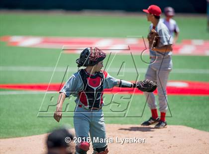 Thumbnail 3 in Langham Creek vs Pearland (UIL 6A Regional Semifinal) photogallery.
