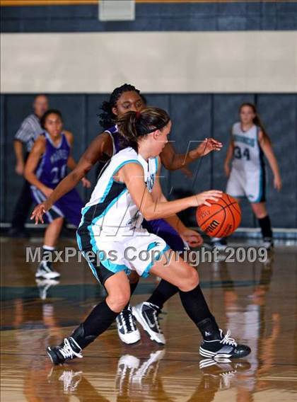 Thumbnail 3 in Warren vs Pasadena Memorial (McDonalds Texas Invitational) photogallery.