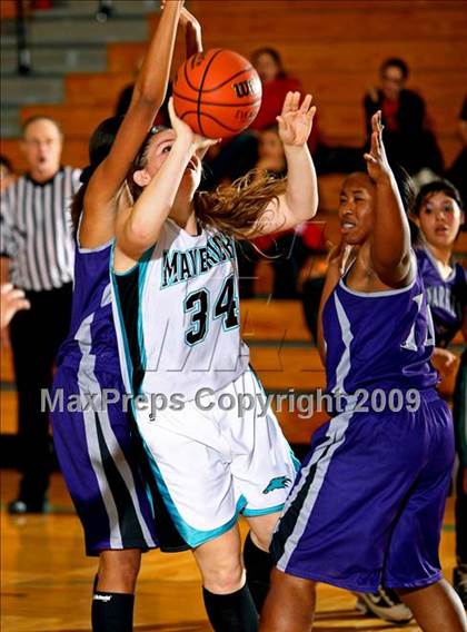 Thumbnail 2 in Warren vs Pasadena Memorial (McDonalds Texas Invitational) photogallery.