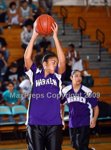Thumbnail 1 in Warren vs Pasadena Memorial (McDonalds Texas Invitational) photogallery.