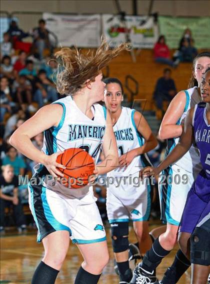 Thumbnail 2 in Warren vs Pasadena Memorial (McDonalds Texas Invitational) photogallery.