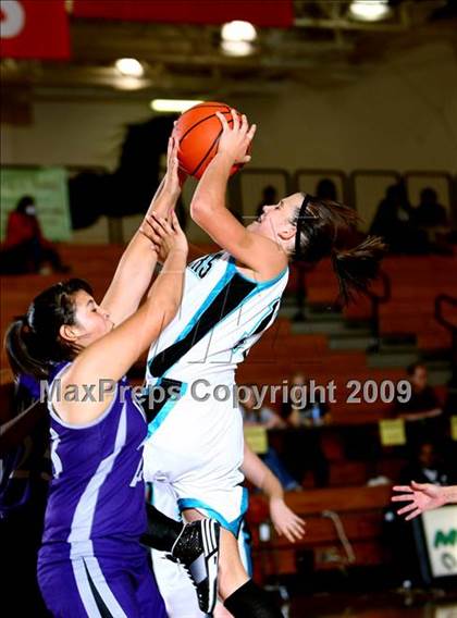 Thumbnail 1 in Warren vs Pasadena Memorial (McDonalds Texas Invitational) photogallery.