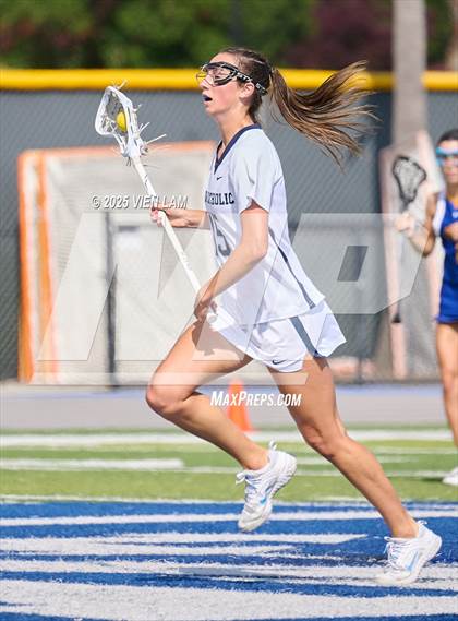 Thumbnail 2 in Marin Catholic vs. Terra Linda photogallery.