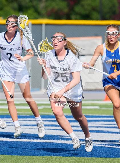 Thumbnail 3 in Marin Catholic vs. Terra Linda photogallery.