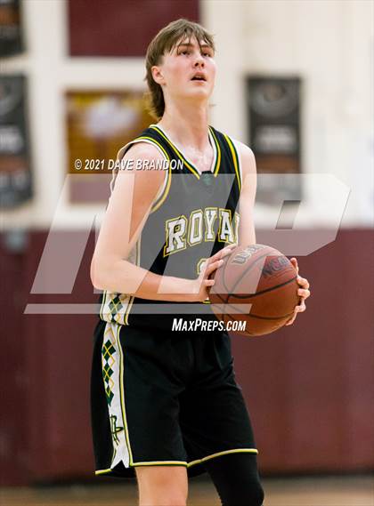 Thumbnail 1 in Royal @ Simi Valley photogallery.