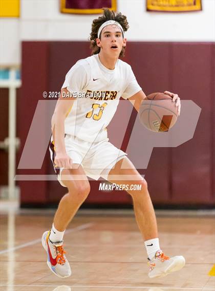 Thumbnail 1 in Royal @ Simi Valley photogallery.