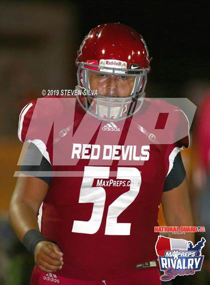 Thumbnail 3 in Chula Vista @ Sweetwater (2018 MaxPreps Rivalry Series) photogallery.