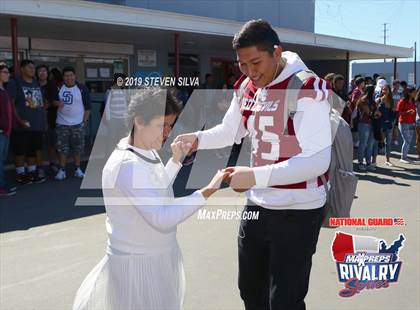 Thumbnail 2 in Chula Vista @ Sweetwater (2018 MaxPreps Rivalry Series) photogallery.