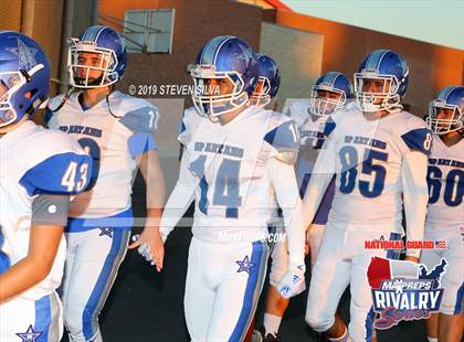 Thumbnail 2 in Chula Vista @ Sweetwater (2018 MaxPreps Rivalry Series) photogallery.