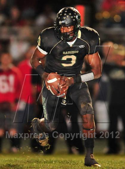 Thumbnail 3 in Mater Dei @ Narbonne photogallery.